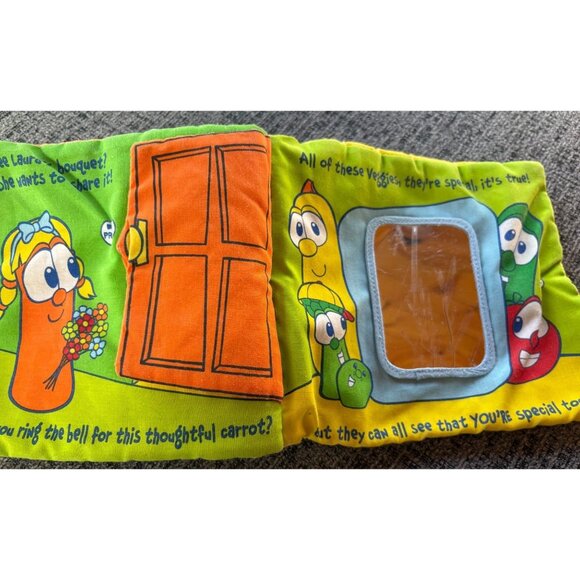 VeggieTales Soft Sounds Fabric Book God Made You Special - Picture 5 of 8